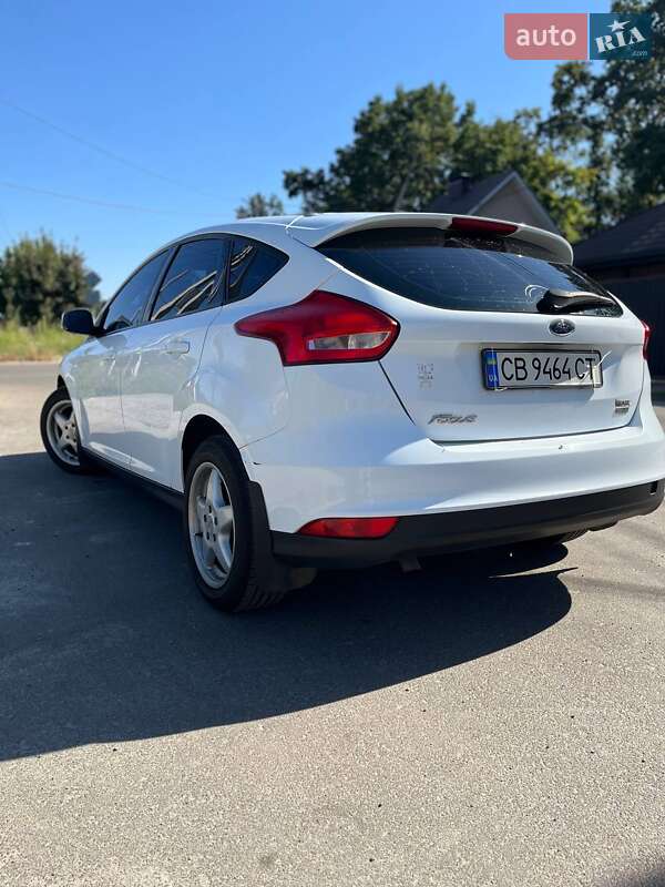 Хэтчбек Ford Focus 2015 в Киеве