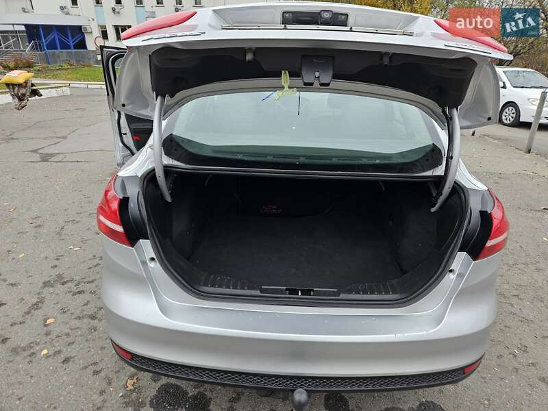 Седан Ford Focus 2016 в Львове