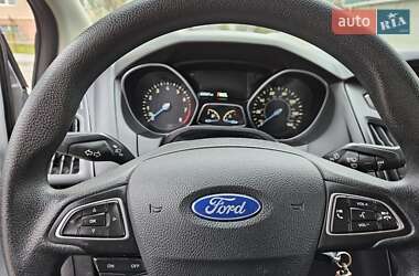 Седан Ford Focus 2016 в Львове