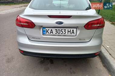 Седан Ford Focus 2015 в Киеве