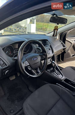 Хетчбек Ford Focus 2015 в Івано-Франківську