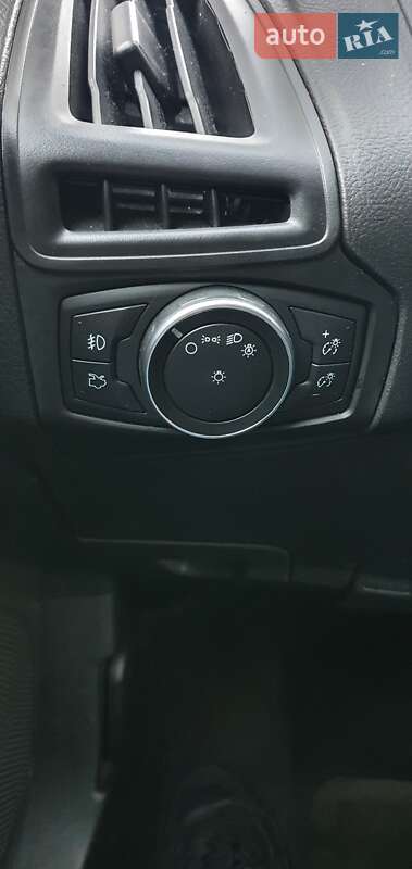 Седан Ford Focus 2017 в Львове фото 27 Седан Ford Focus 2017 в Львове