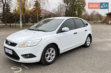 Хэтчбек Ford Focus 2010 в Диканьке