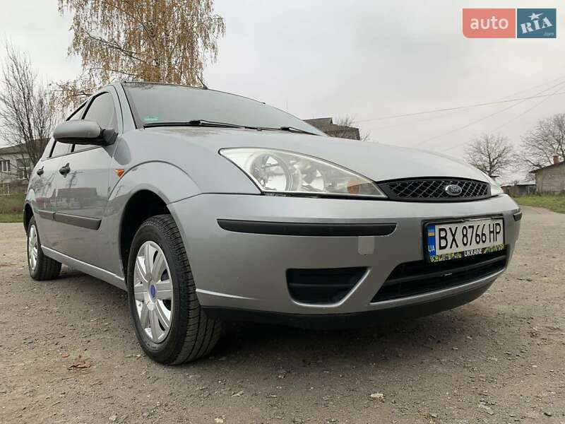 Хэтчбек Ford Focus 2004 в Теофиполе