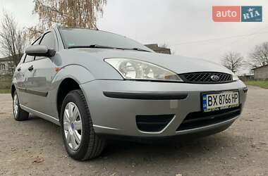 Хэтчбек Ford Focus 2004 в 