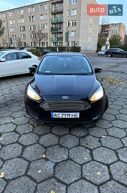 Хэтчбек Ford Focus 2015 в Луцке