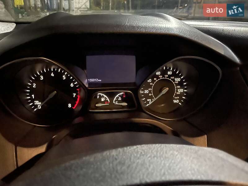 Хэтчбек Ford Focus 2015 в Киеве