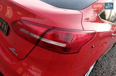 Седан Ford Focus 2015 в 