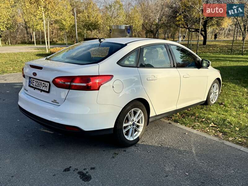 Седан Ford Focus 2016 в Днепре