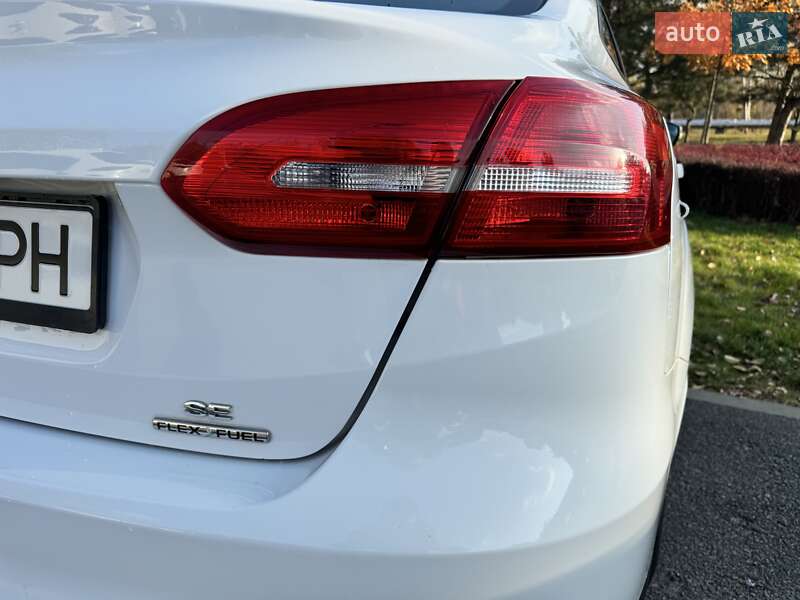 Седан Ford Focus 2016 в Днепре