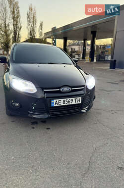 Седан Ford Focus 2014 в Синельниково