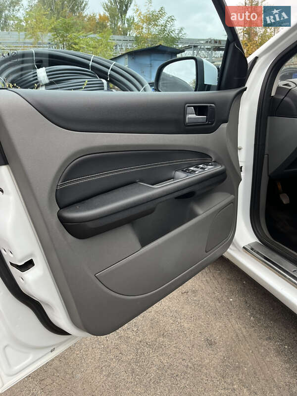 Універсал Ford Focus 2008 в Кривому Розі фото 2 Універсал Ford Focus 2008 в Кривому Розі