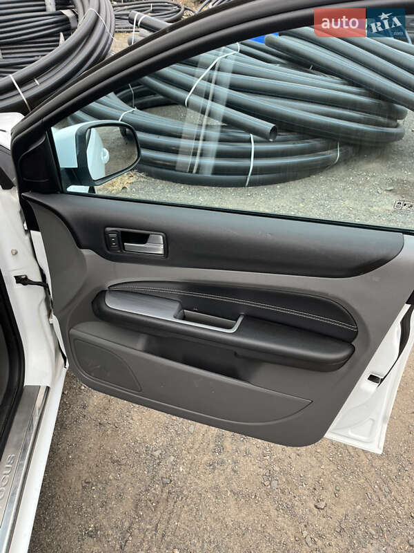 Універсал Ford Focus 2008 в Кривому Розі фото 7 Універсал Ford Focus 2008 в Кривому Розі