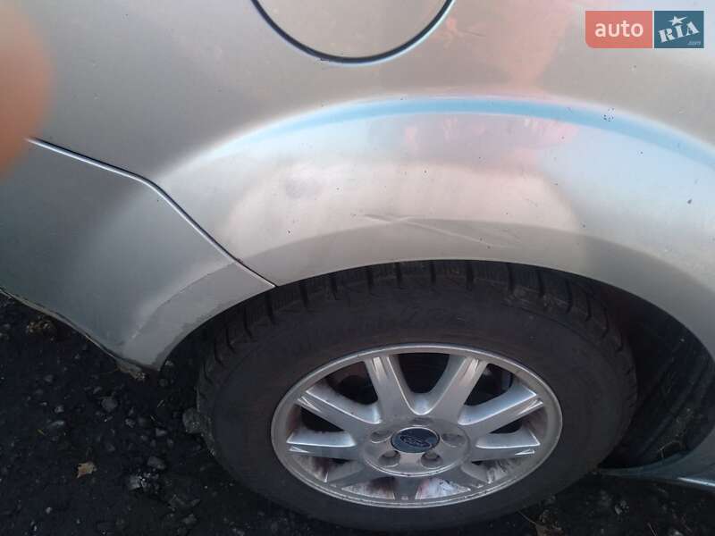 Универсал Ford Focus 2004 в Фастове