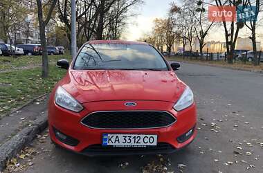 Седан Ford Focus 2015 в 