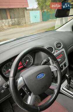 Хэтчбек Ford Focus 2007 в Кривом Роге