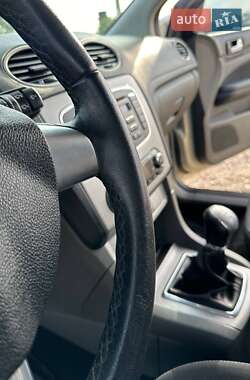 Универсал Ford Focus 2010 в 