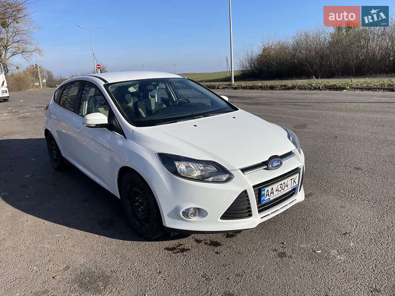 Хэтчбек Ford Focus 2014 в Нововолынске