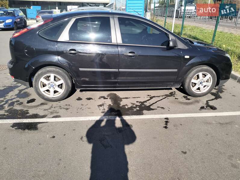 Хэтчбек Ford Focus 2005 в Киеве фото 3 Хэтчбек Ford Focus 2005 в Киеве