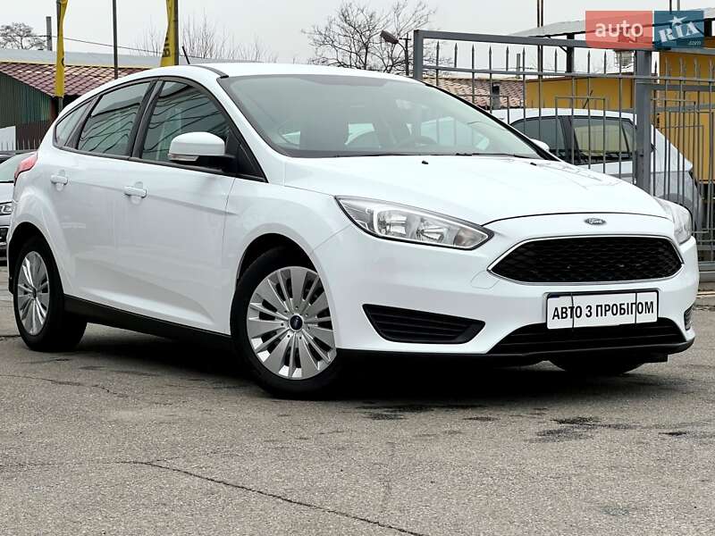 Хэтчбек Ford Focus 2017 в Киеве