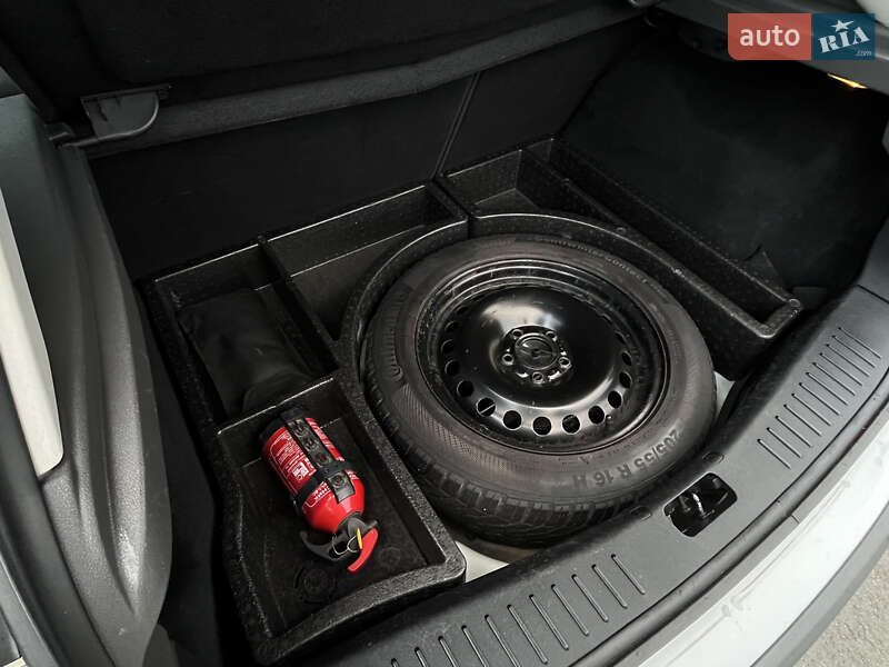Хэтчбек Ford Focus 2007 в Львове