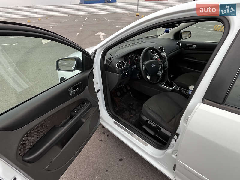 Хэтчбек Ford Focus 2007 в Львове