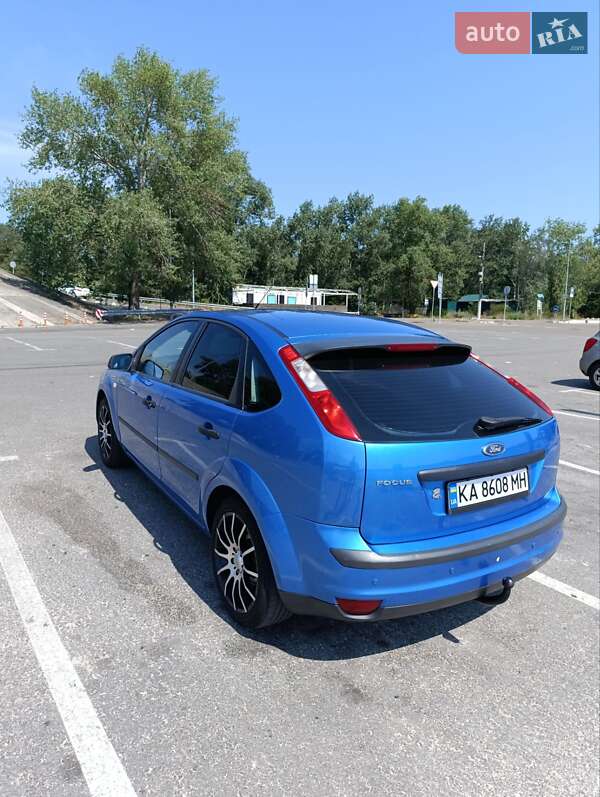 Хэтчбек Ford Focus 2005 в Киеве