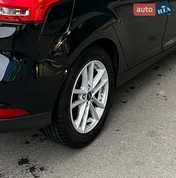 Седан Ford Focus 2017 в Киеве фото 17 Седан Ford Focus 2017 в Киеве