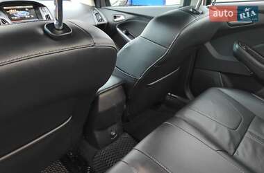 Седан Ford Focus 2014 в 