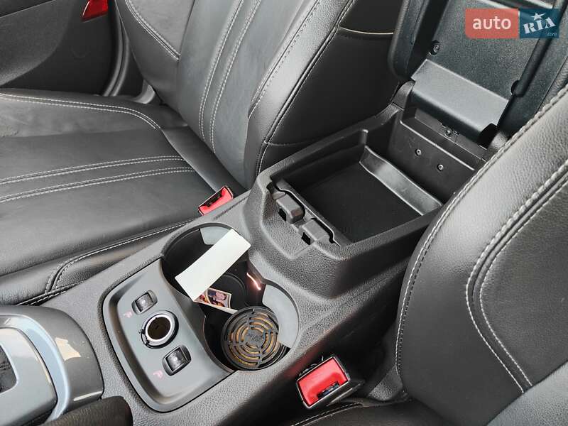 Седан Ford Focus 2014 в Дрогобыче