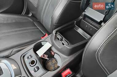 Седан Ford Focus 2014 в 