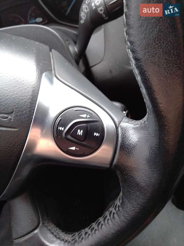 Хэтчбек Ford Focus 2013 в Днепре