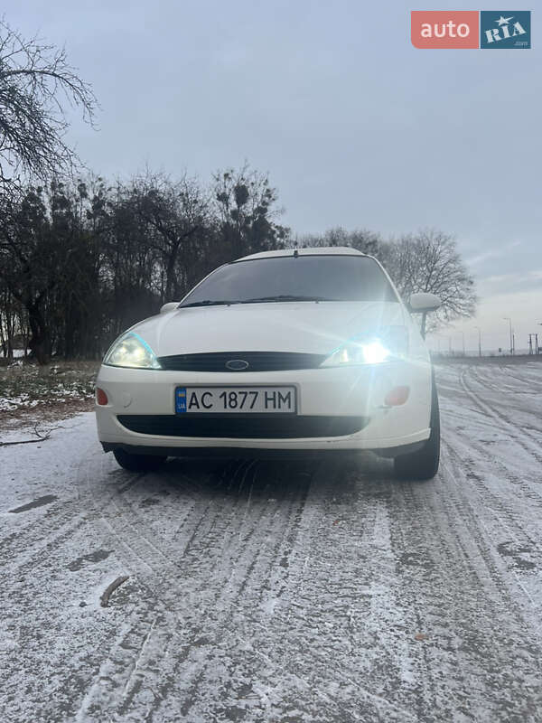Универсал Ford Focus 2000 в Владимире