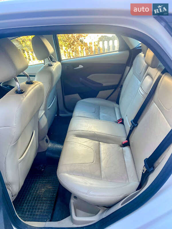 Хэтчбек Ford Focus 2012 в Здолбунове