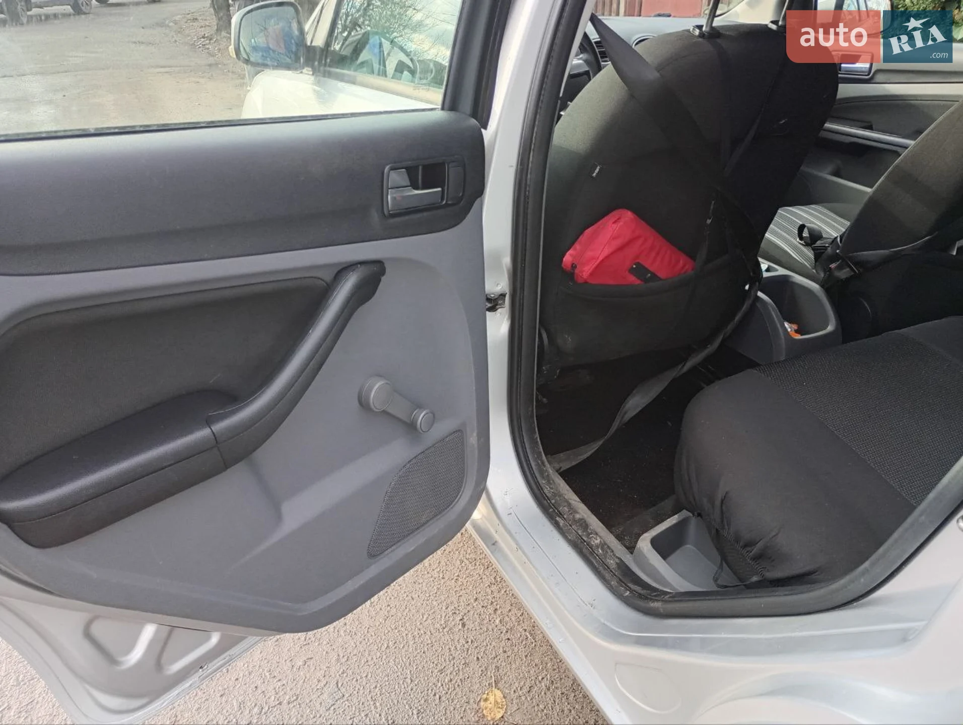 2010 Ford Focus - мініатюра 11