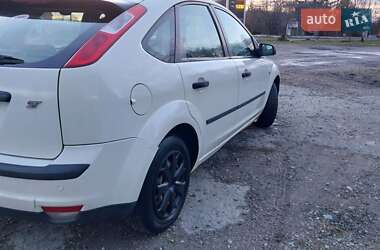 Хетчбек Ford Focus 2005 в Рожнятові