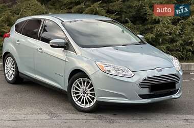 Хэтчбек Ford Focus 2014 в 