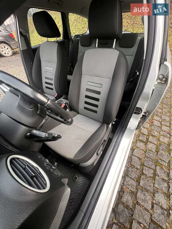 Універсал Ford Focus 2010 в Хусті