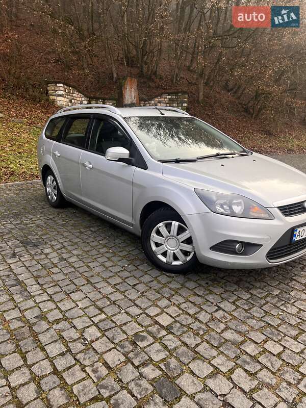 Універсал Ford Focus 2010 в Хусті