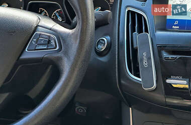 Седан Ford Focus 2018 в 