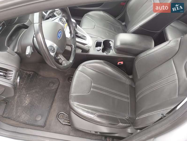 Седан Ford Focus 2014 в Кривом Роге