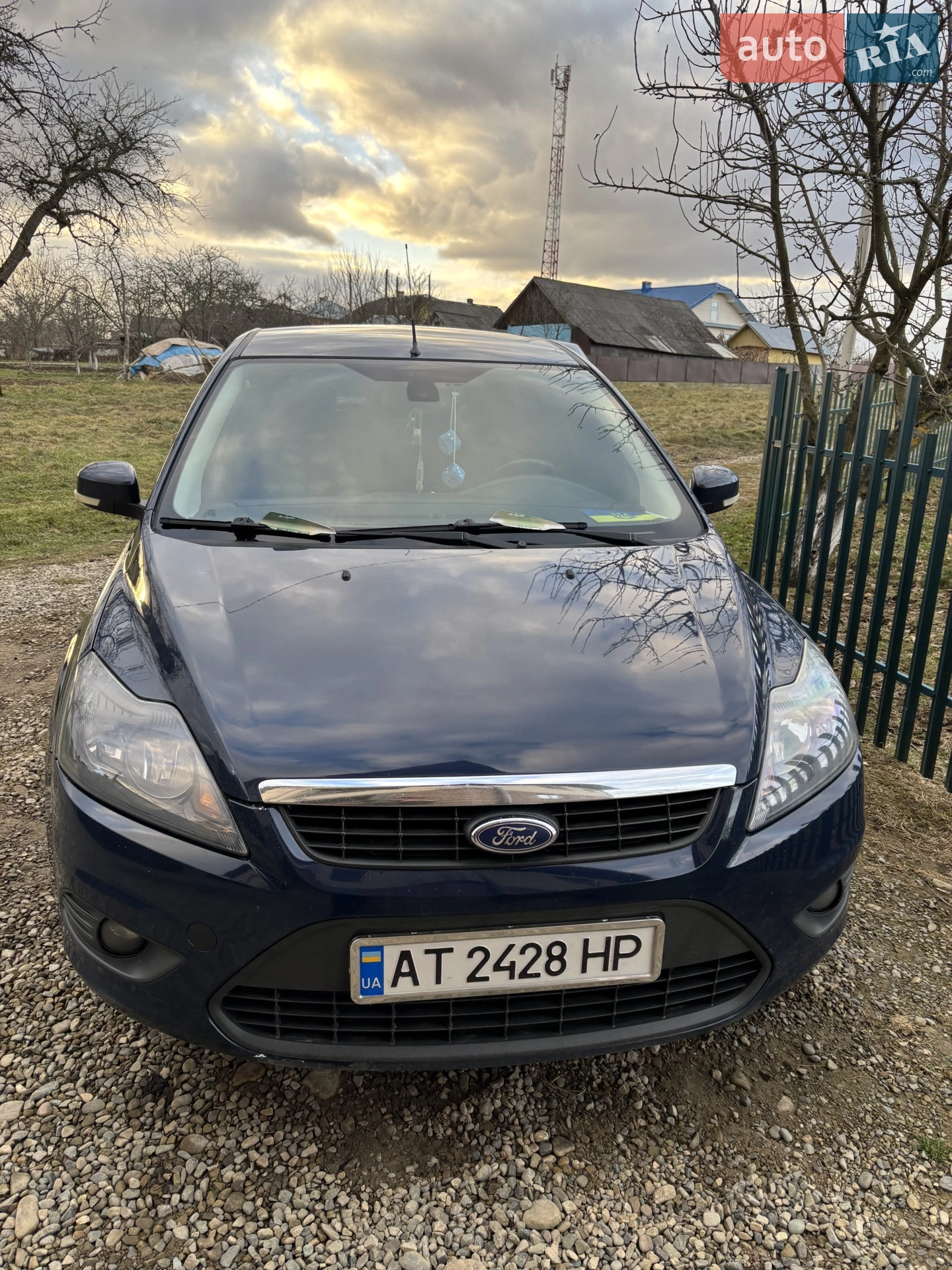 2010 Ford Focus - мініатюра 2