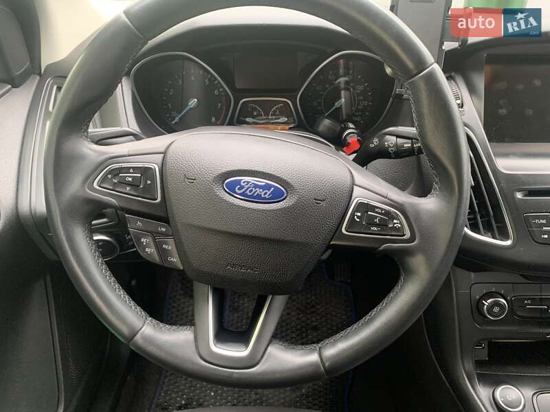 Седан Ford Focus 2015 в Києві
