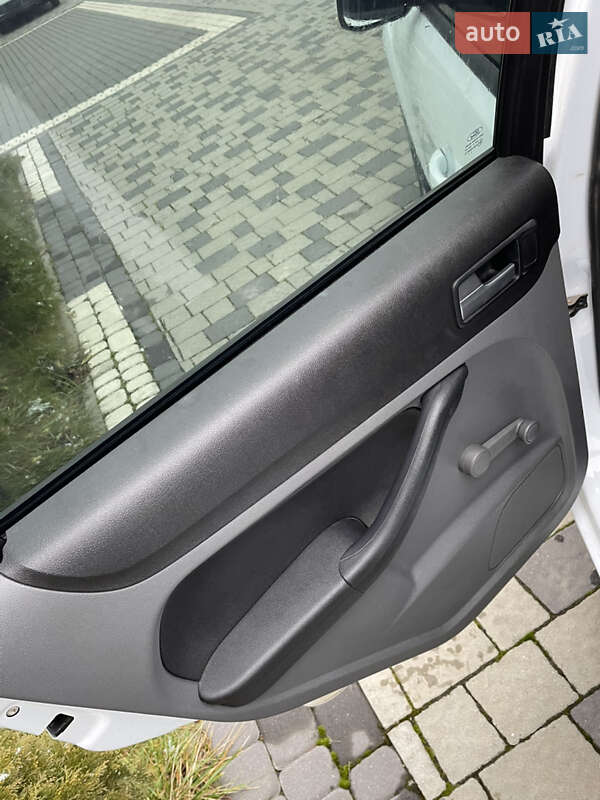 Хэтчбек Ford Focus 2008 в Жовтанцах фото 13 Хэтчбек Ford Focus 2008 в Жовтанцах