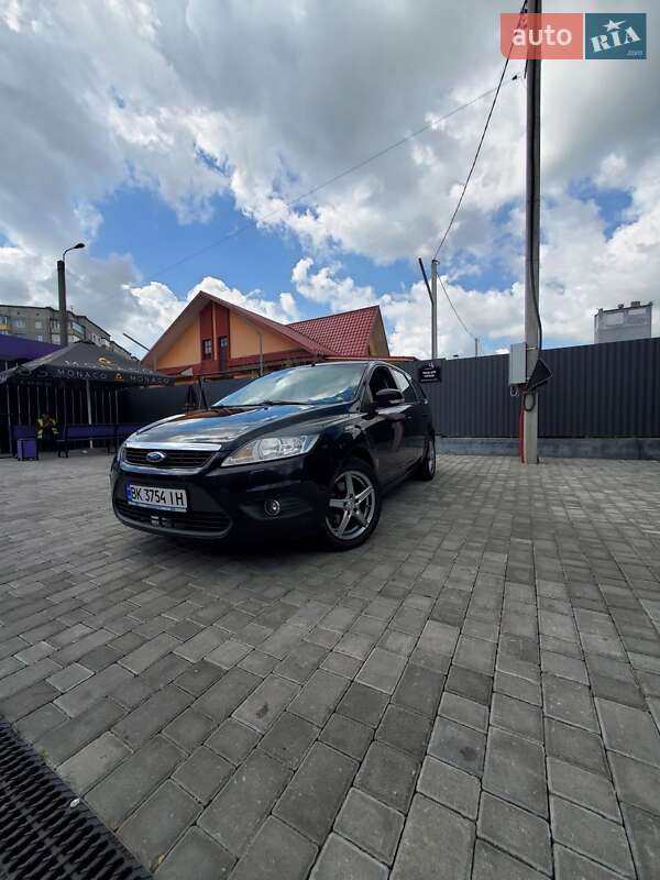 Універсал Ford Focus 2010 в Рівному