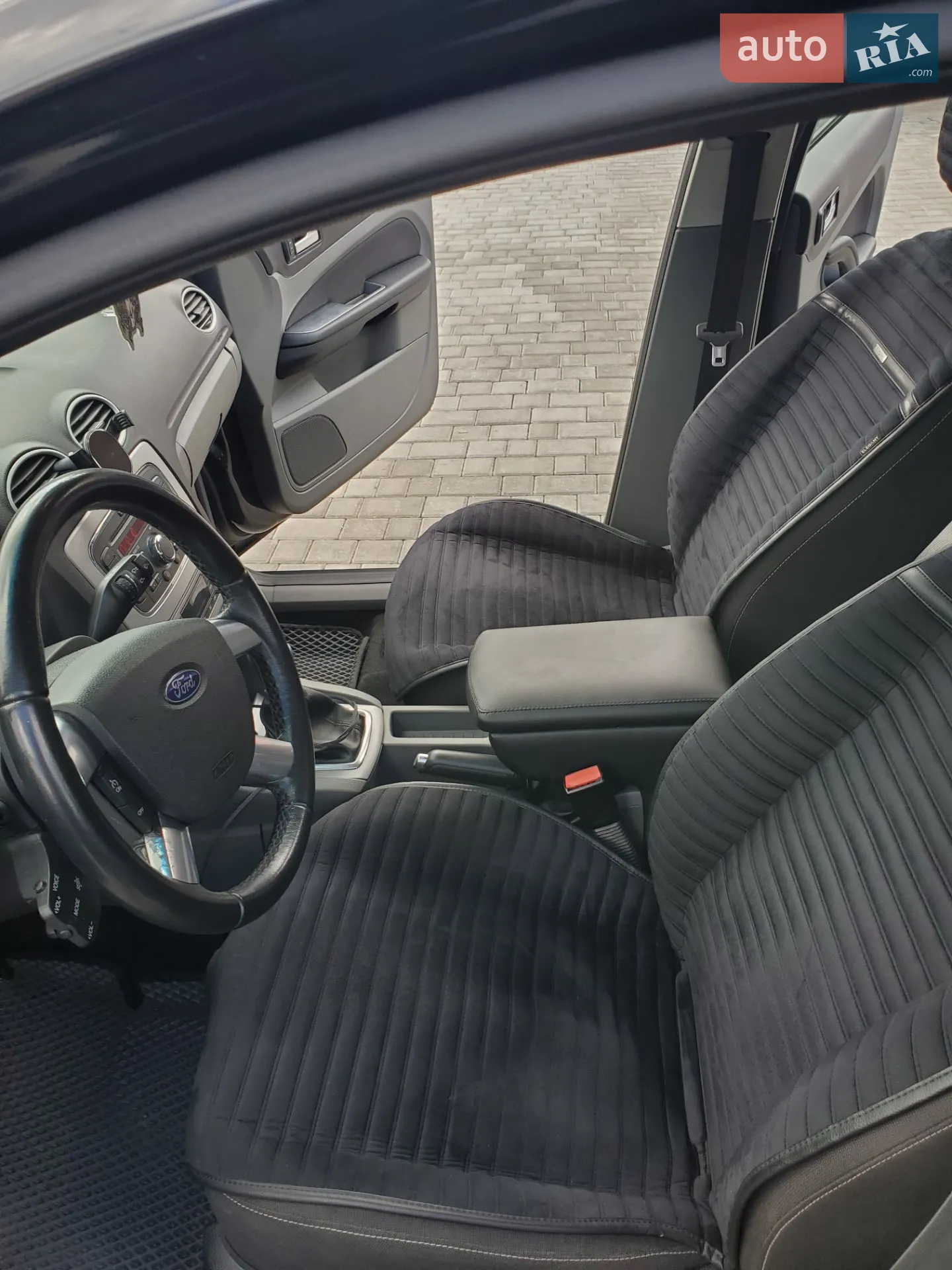 2010 Ford Focus - мініатюра 17