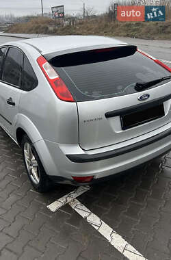 Хэтчбек Ford Focus 2006 в Виннице