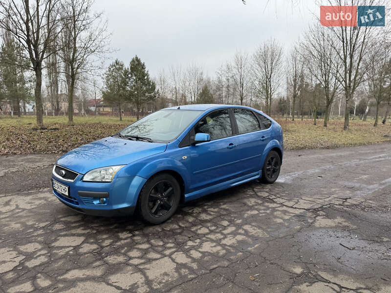 Хетчбек Ford Focus 2004 в Рівному