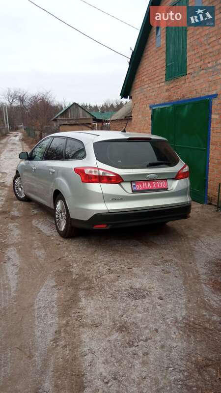 Універсал Ford Focus 2011 в Нових Санжарах