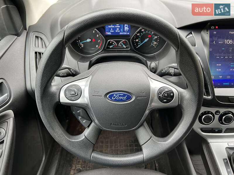 Хэтчбек Ford Focus 2014 в Киеве